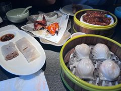 -蝴蝶里·粤菜·点心(滨江龙湖店)