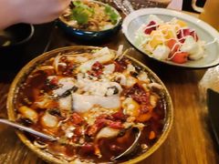 招牌霸王藤椒鱼-春风十里烧烤音乐吧(实力乐队驻唱三元里店)