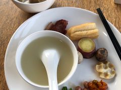 -西安大雁塔科技大学地铁站亚朵酒店