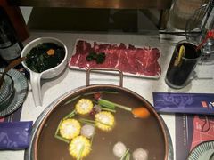 -牛村来人潮汕牛肉火锅(西单店)