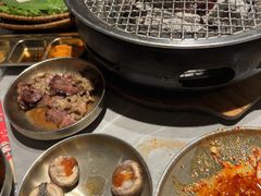 -草家酱蟹炭火烤肉店(珲春南路一店)