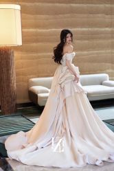 -Renee芮亦婚纱(原丽莎)