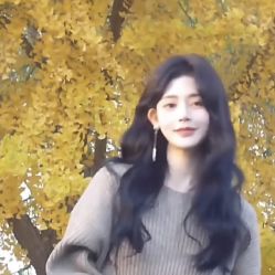 -娇点芭莎·烫染形象设计