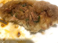 酱肉包子-包子大王(新泽巷店)