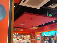 大堂-蜀香三绝·牛蛙·烤鱼·天府炒鸡(安丘泰华店)