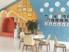 -西安小天鹅艺术团(曲江Alice店)