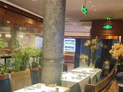 -八府香鸭·啫啫煲(华山路店)