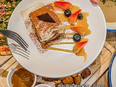 -Common Table · Brunch & Coffee