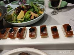 金牌鱼子酱配烤鸭-北平盛世·新京菜·北京烤鸭(劲松·双井店)