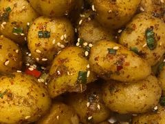 -川流不息·地道川菜·小龙虾(松东路店)