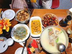 -隔壁老王·家常云南菜(皇冠店)