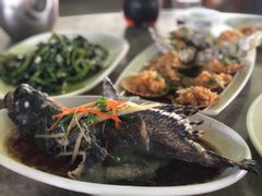 -四川小胡子海鲜(丁村万人海鲜广场店)