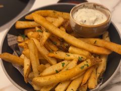 -斯普汇生蚝牛排馆(中骏世界城店)