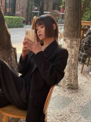 -AYO SALON