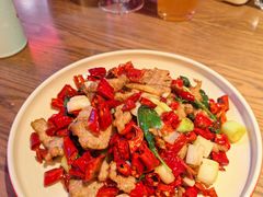 罗勒香辣嫩牛肉-KŌNG胶东小馆·酒馆(华熙店)