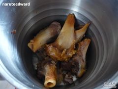 骨头。。。-吴记酱骨炖菜馆(西大直街店)