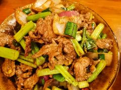 爆炒小黄牛-苗湘食府(十年店)
