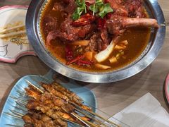 -街角等你.大连海鲜烧烤.经典铁板海鲜串(西安路店)