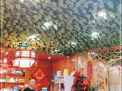 -袁小二大东北铁锅炖(吉祥村总部)