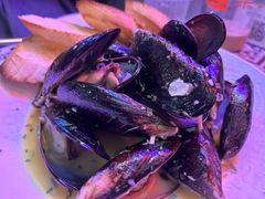 -LESCEDARS Brasserie Bistro香柏树