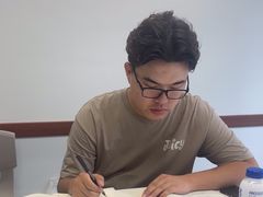 -新东方成人英语学习考试·口语·商务(延安路校区)