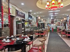 大堂-烧哥美蛙肥肠鱼火锅·十五年社区店