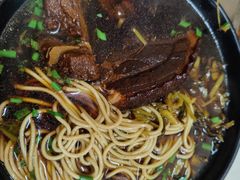 -小龙大肉面馆