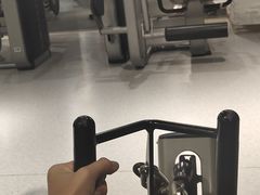 -格易美游泳馆健身房(新昆仑店)