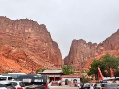 -天山神秘大峡谷