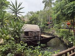 -花溪雨·森林餐厅(石基店)