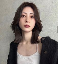 -十六番发型师事务所
