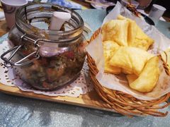 包尔萨克配牛肉炒咸菜-北疆饭店(金狮广场店)