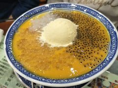 -赵记传承特色牛奶甜品(泉城广场店)