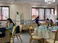 大堂-李氏东北饺子王·铁锅炖(回龙湾店)