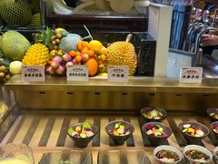 -汉江山料理级自助烤肉黑金冠(周口好吃城店)
