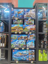 -卡通派潮品玩具折扣仓(青岛新城吾悦广场店)