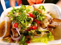 -席娜卡琳火车铁道夜市