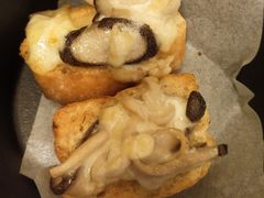 超值奶香芝士菌菇TAPAS-必胜客(尹山湖歌林公园店)