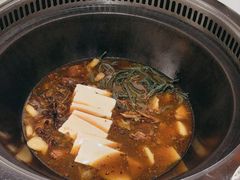 -哈尔滨烧烤·山河村铁锅炖(交大店)