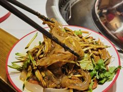 东北大拉皮-玺炖·中国铁锅炖(南京东路店)