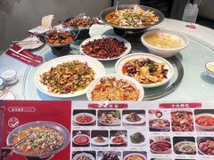 -小三峡食府(西五路店)