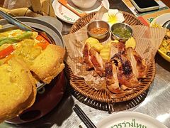 -小小集渔·泰式大排档(太古里香槟店)