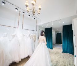 -派丽莫Pellimo原创设计婚纱品牌