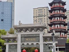 -绳金塔