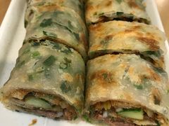 葱饼卷牛肉-台北楚楚园馅饼粥(虹桥南丰城店)