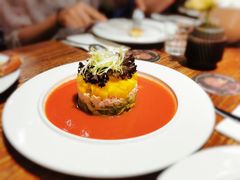 芒果雪蟹牛油果色拉-1886德国汽车餐厅(外滩十六铺码头店)