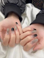 -悦指间美甲美睫美肤