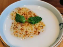 宫廷杏仁豆腐-四季民福烤鸭店(前门廊房二条店)