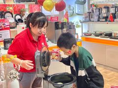 -王府井百货熙地港店