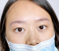 -一个差评成就的纹眉店